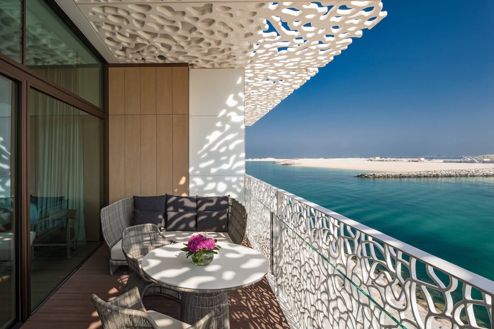 Deluxe Room, 2 Queen Beds, Balcony, Beach View