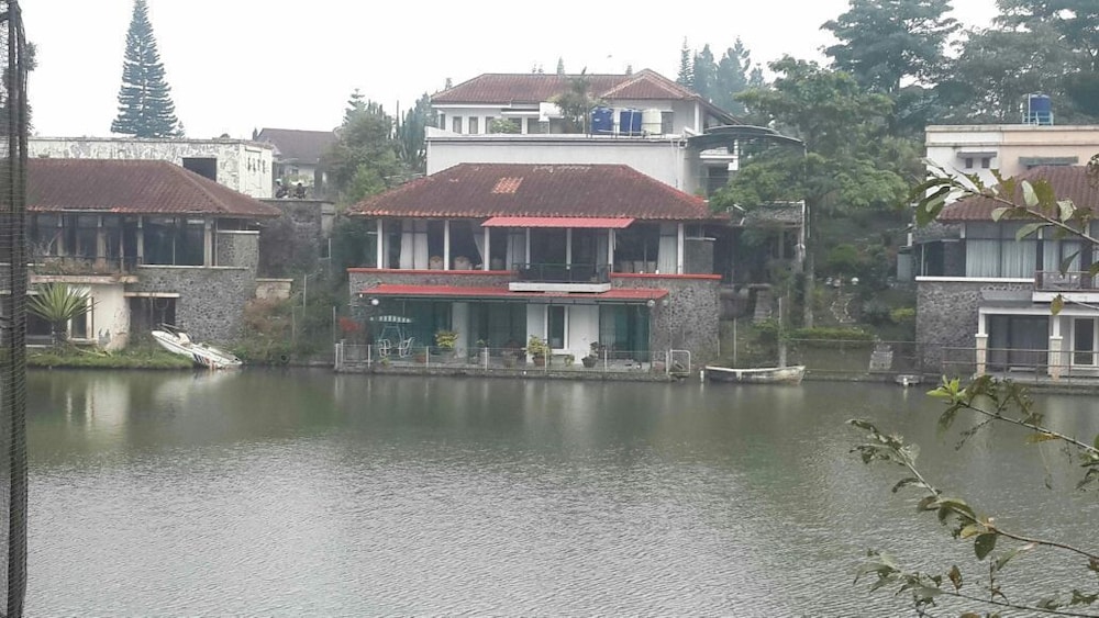 House, 4 Bedrooms photo 3