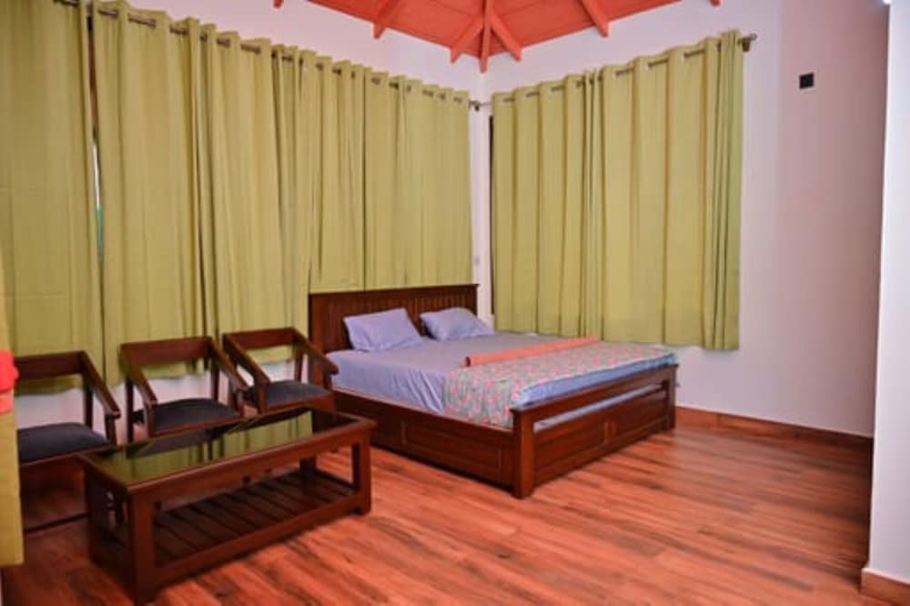 Deluxe Double Room, Balcony, City View photo 1