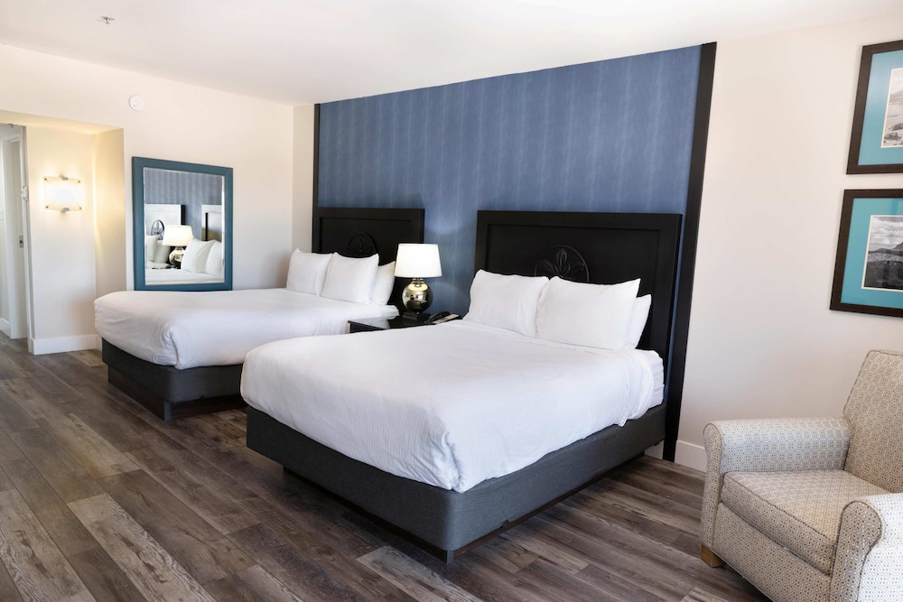 Premium Room, 2 Queen Beds photo 2
