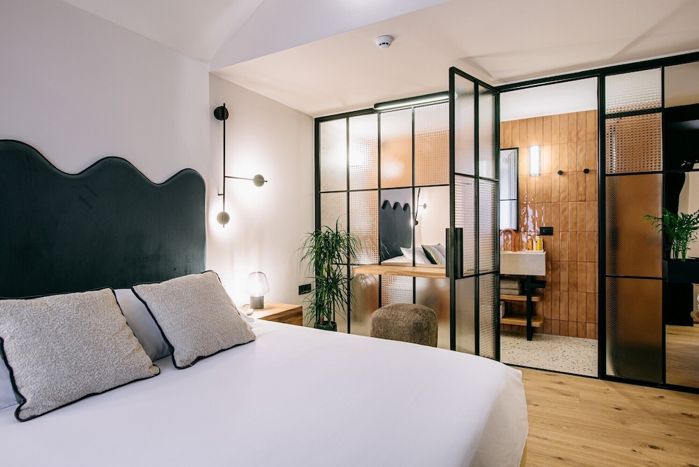 Junior Double Room