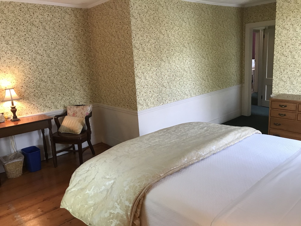 Room 3 photo 2
