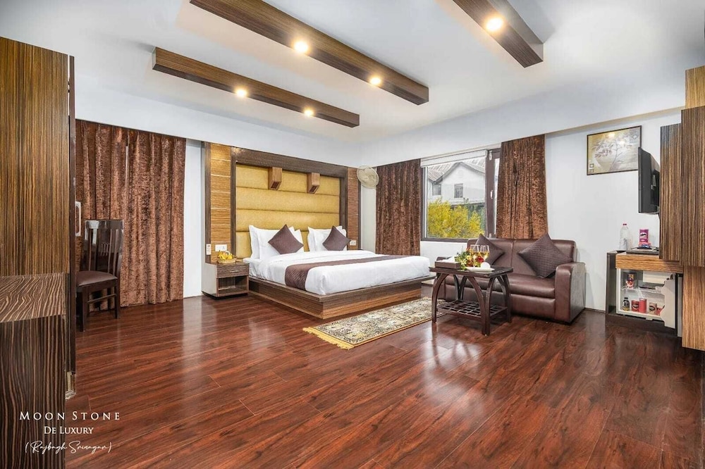 Premium Double or Twin Room, City View