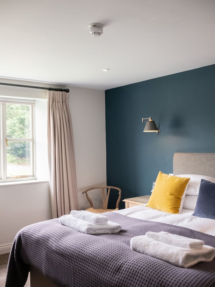 Suite, Ensuite photo 3