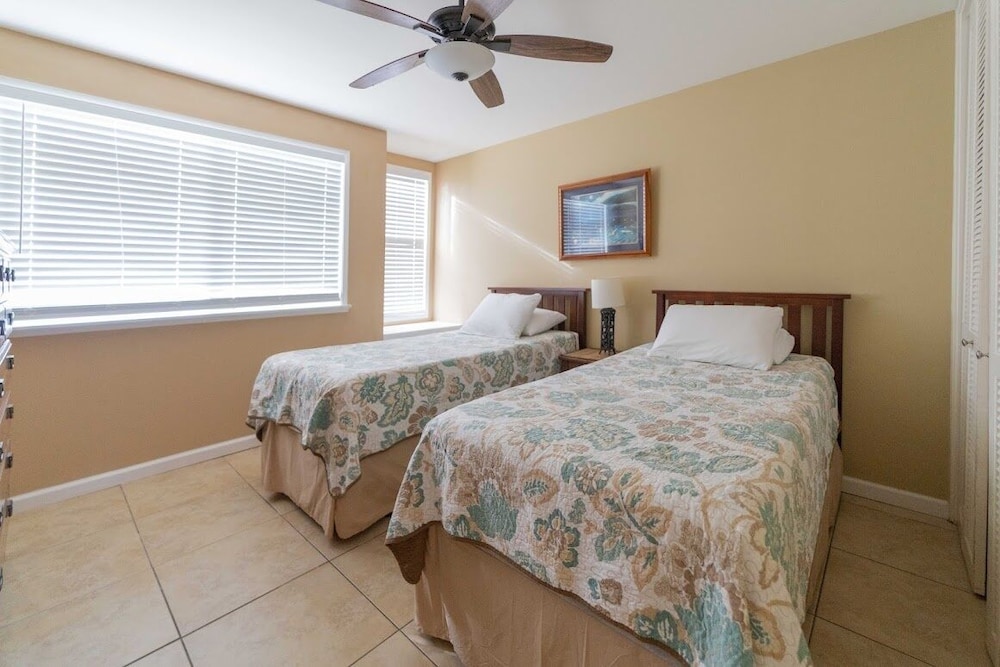 Condo, 2 Bedrooms photo 1