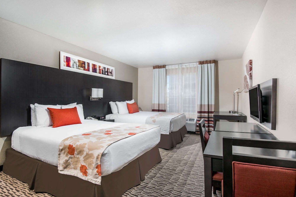 Standard Room, 2 Queen Beds, Accessible, Kitchen - Photo 1