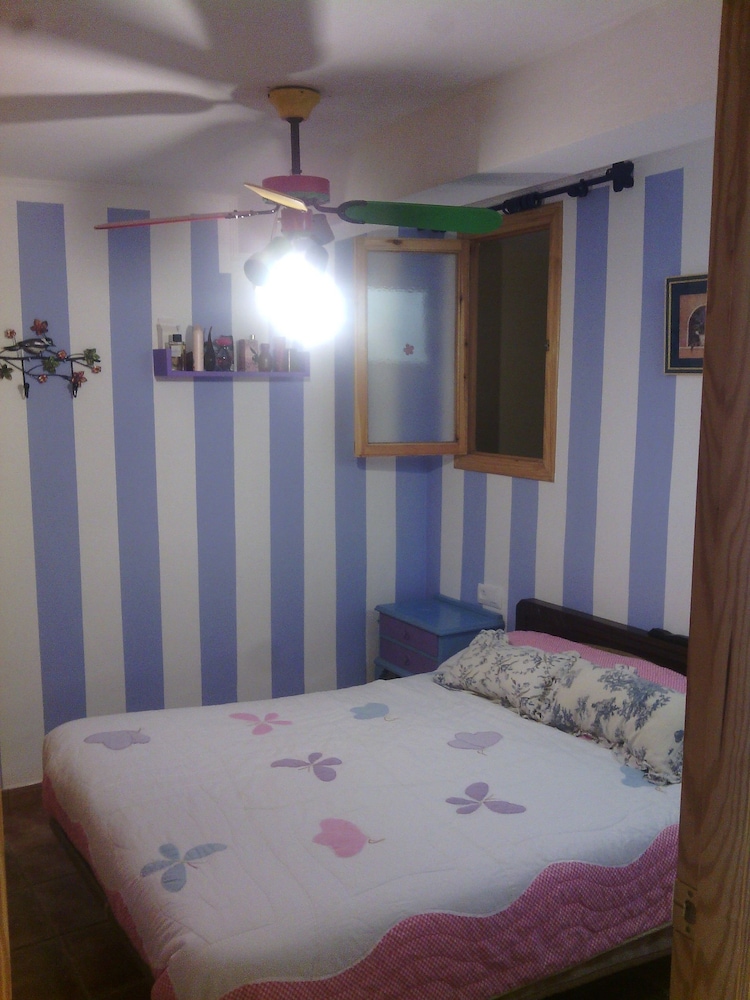House, 3 Bedrooms photo 3