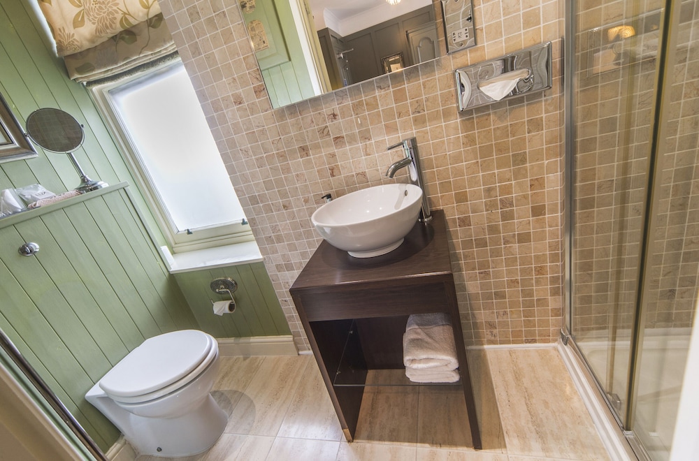 Deluxe Double Room, Ensuite, Sea View (Garden/Sea  View Room) photo 3
