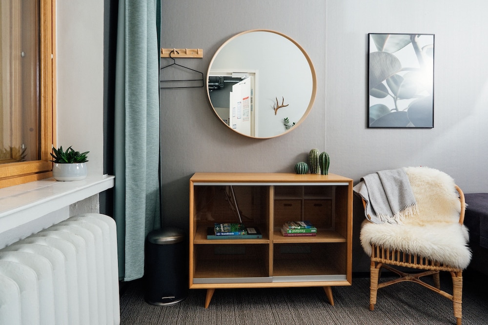 Twin Room with a window thumbnail 6
