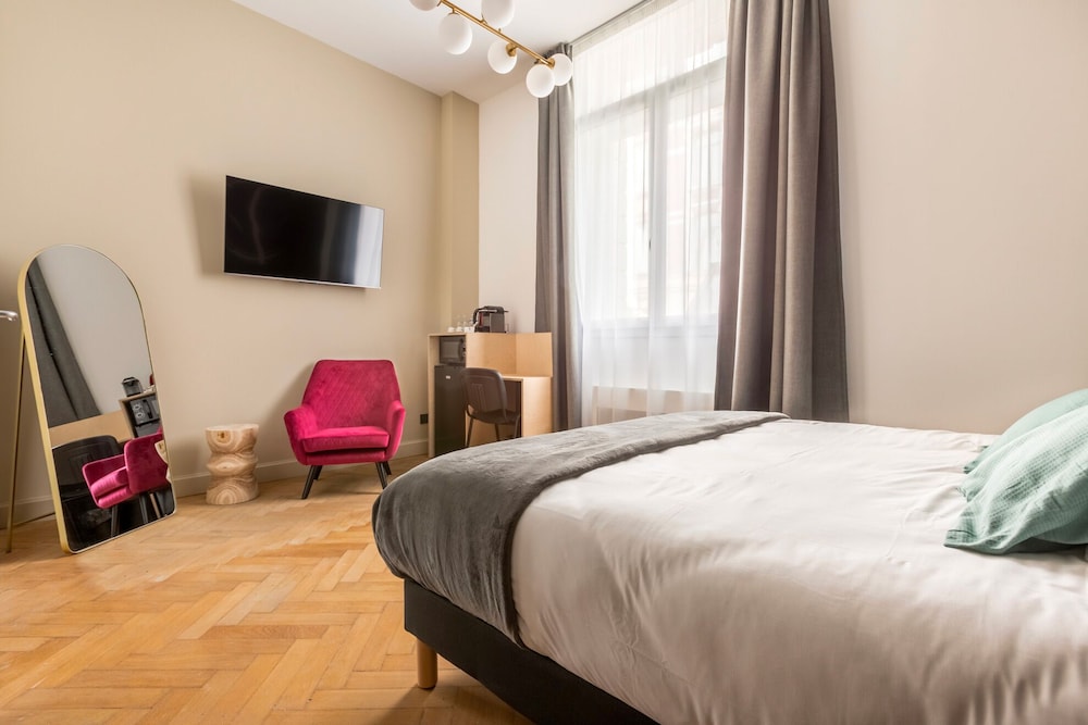 Premium Double Room, Ensuite - Photo 14