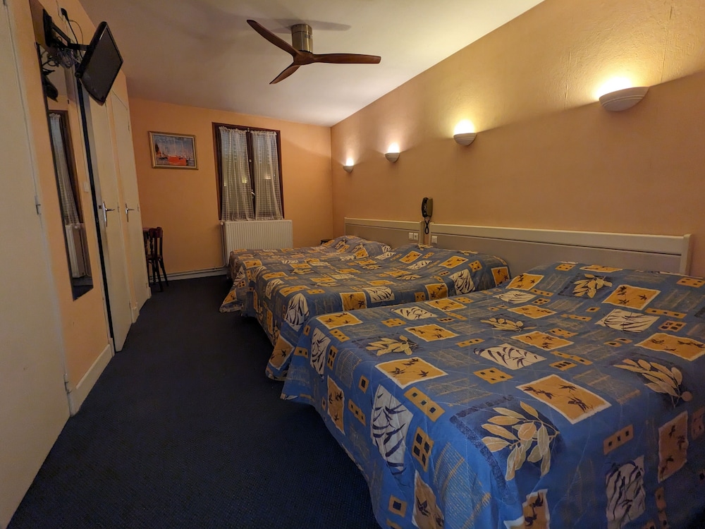 Family Room - Photo 1