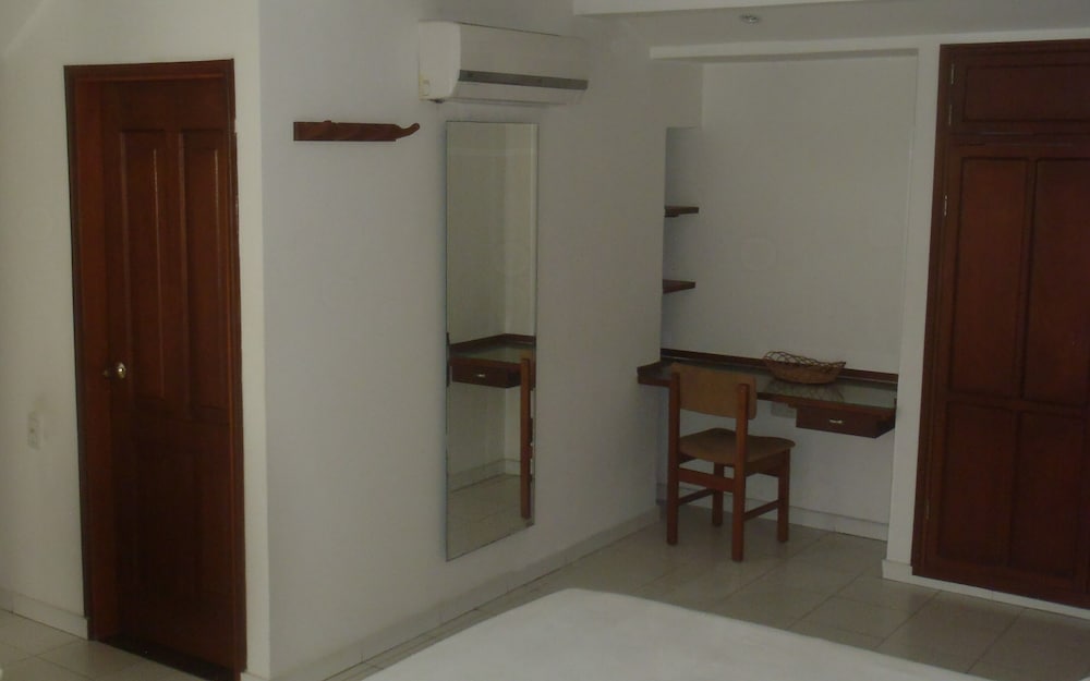 Deluxe Triple Room - Photo 7