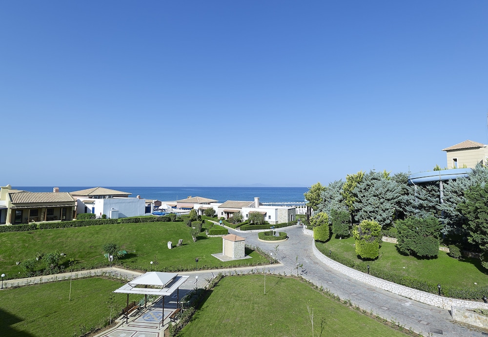 Double Room, Sea View (Main Building) - Photo 3