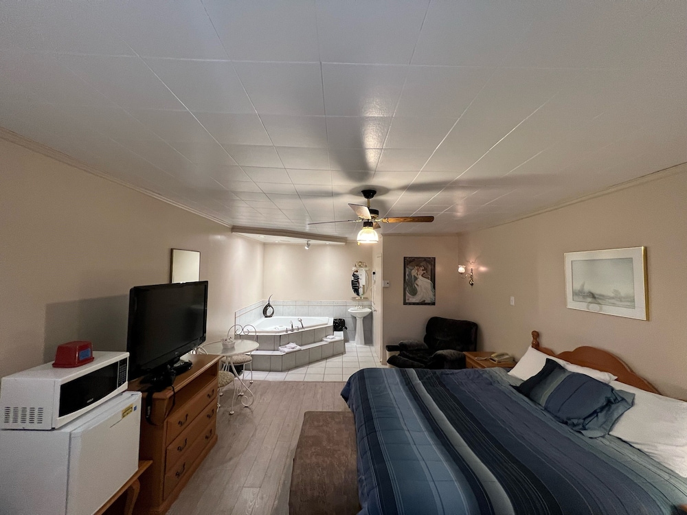 Romantic Studio Suite photo 2