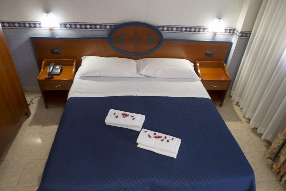 Triple Room - Photo 1