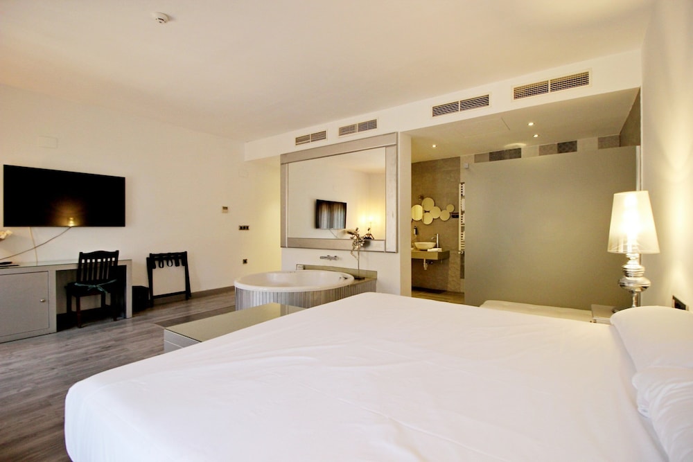 Suite Plata photo 3