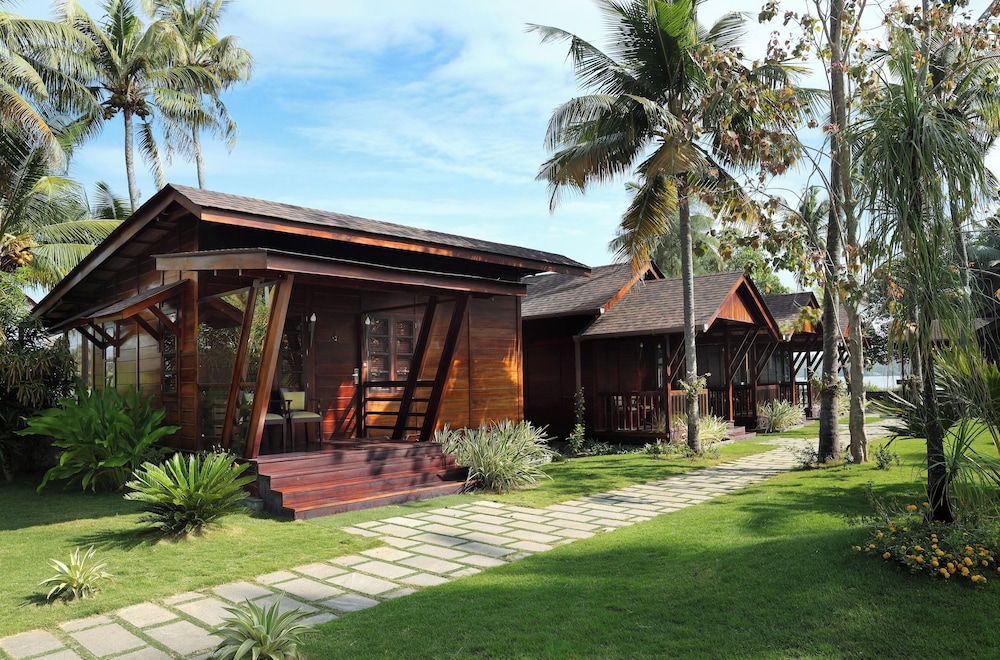 Grand Cottage