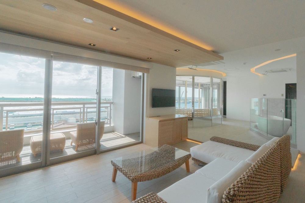Sea View Third Suite with Private Sauna Non-Smoking