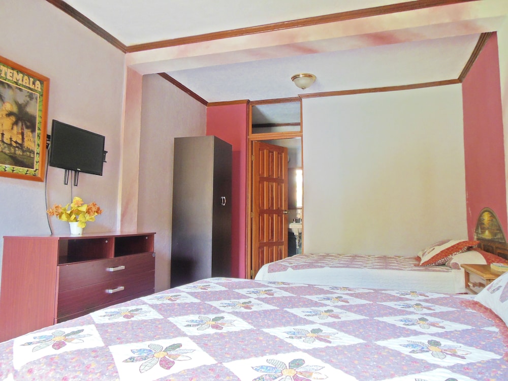 Economy Quadruple Room photo 3