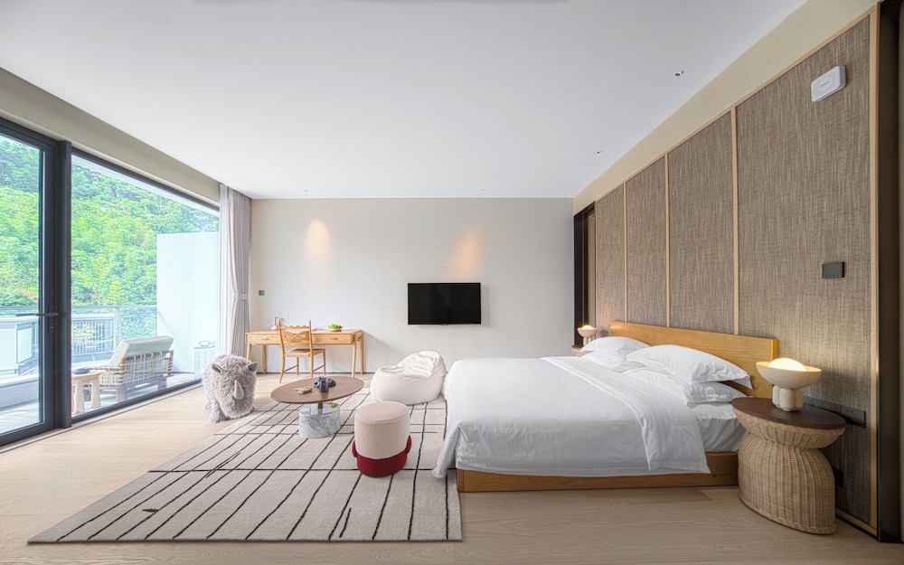 Family Triple Room, Hill View