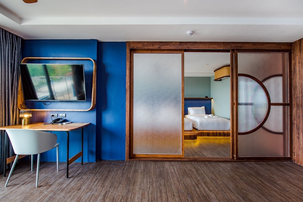 Deluxe Room - Photo 7