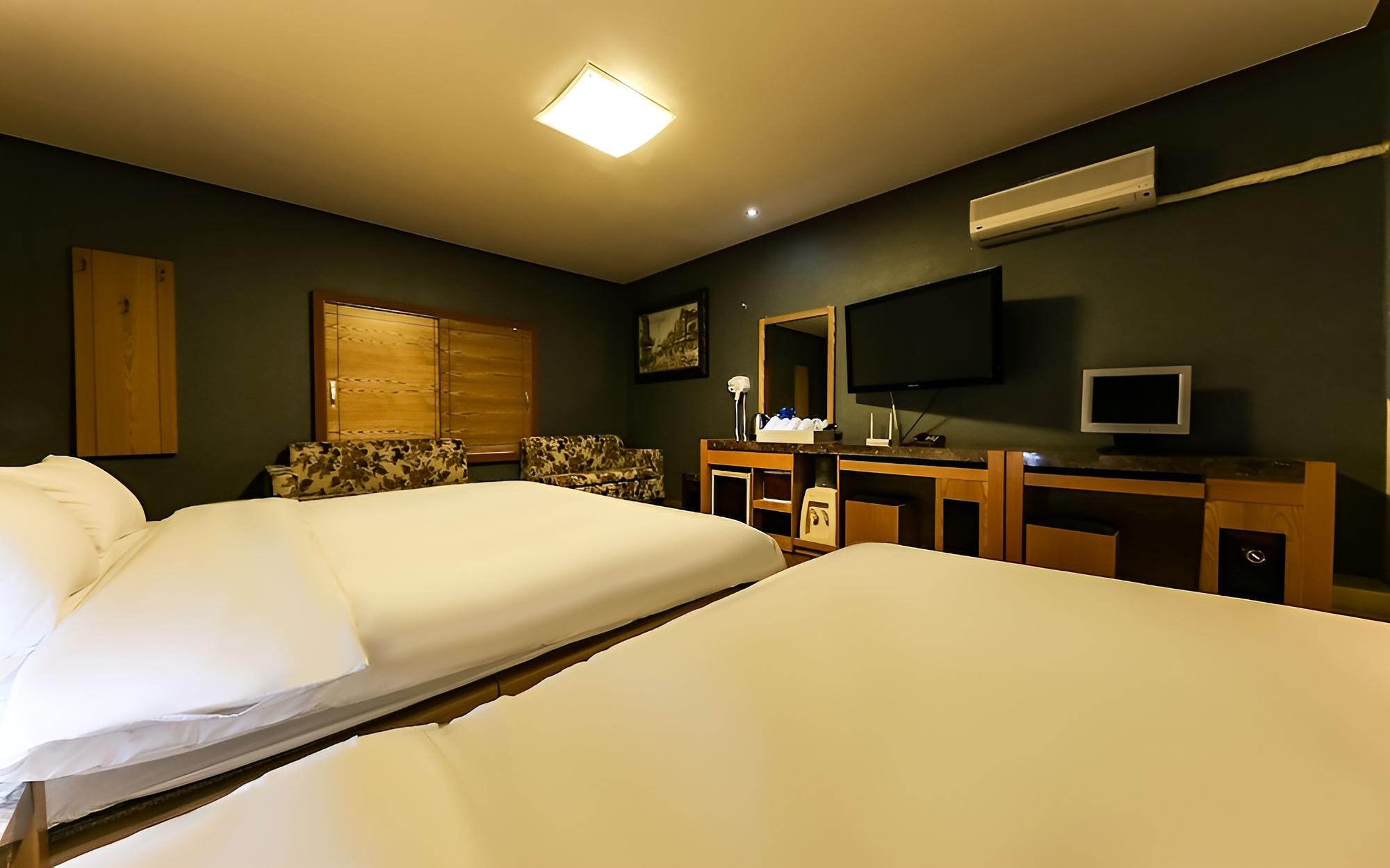 Room (Special room (tub twin bed additional) - Photo 2