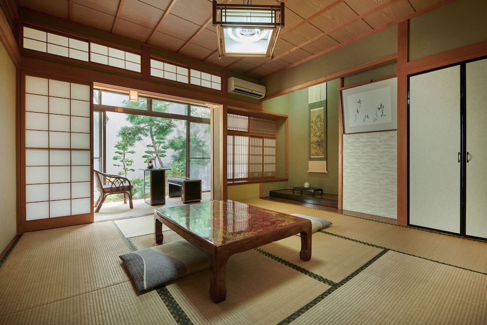 Basic Triple Room