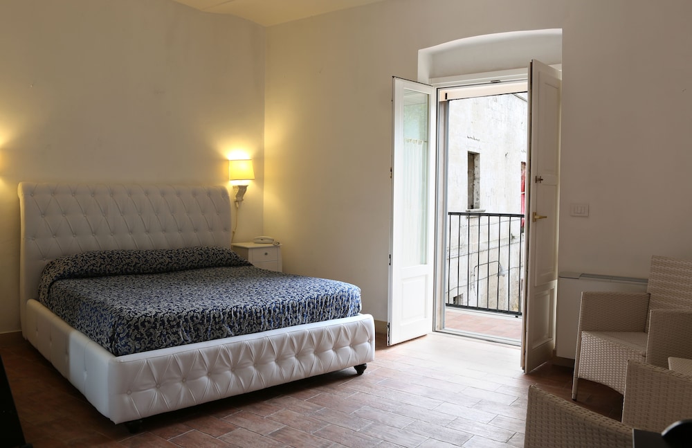 Standard Quadruple Room - Photo 3