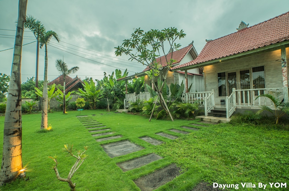 Deluxe Bungalow, 1 King Bed, Garden View photo 2