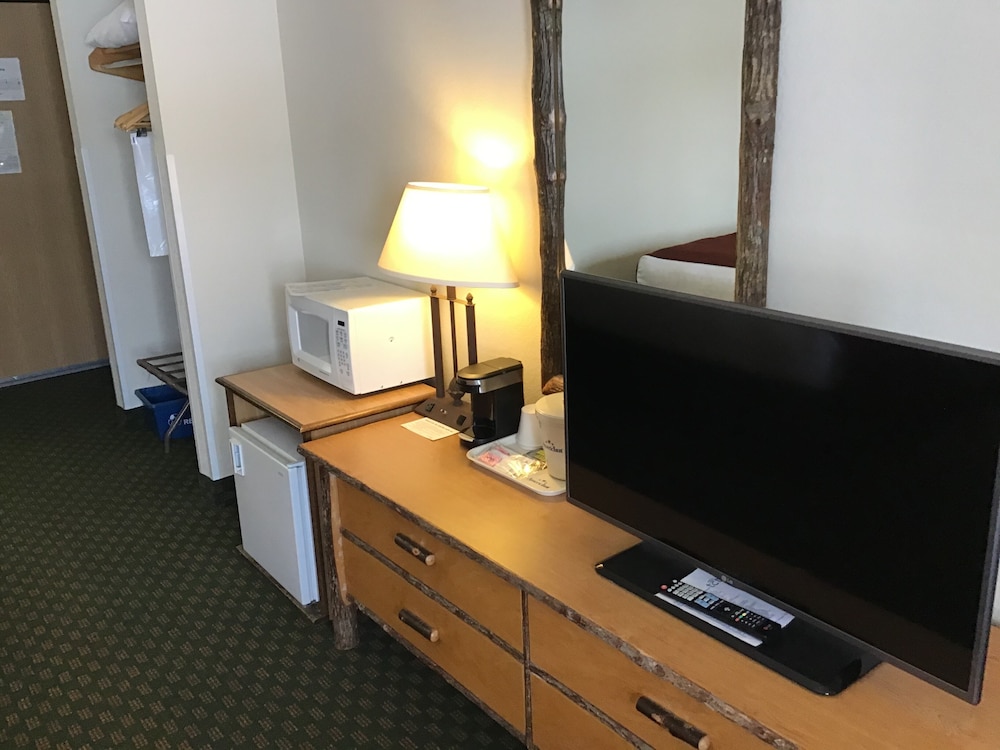 Suite, Multiple Beds, Non Smoking photo 2