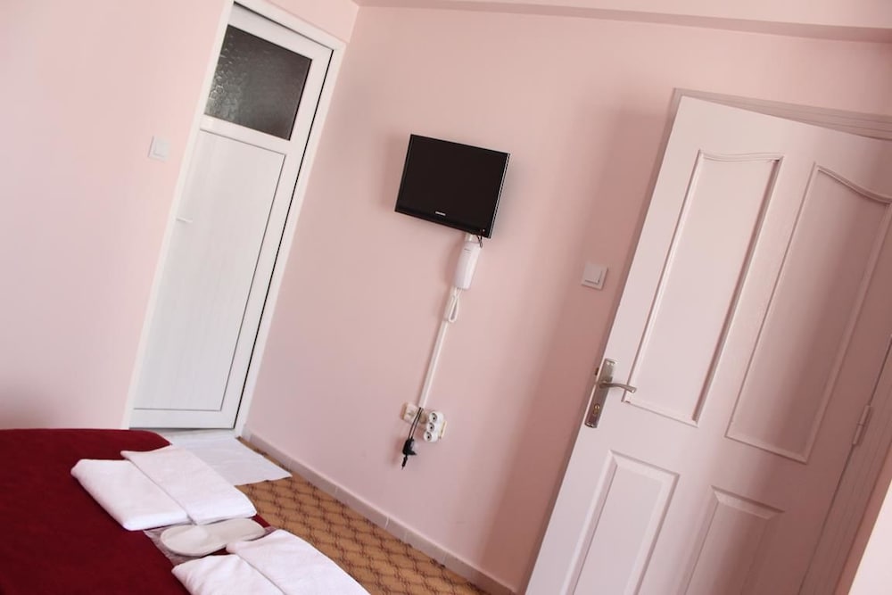 Standard Double Room photo 3