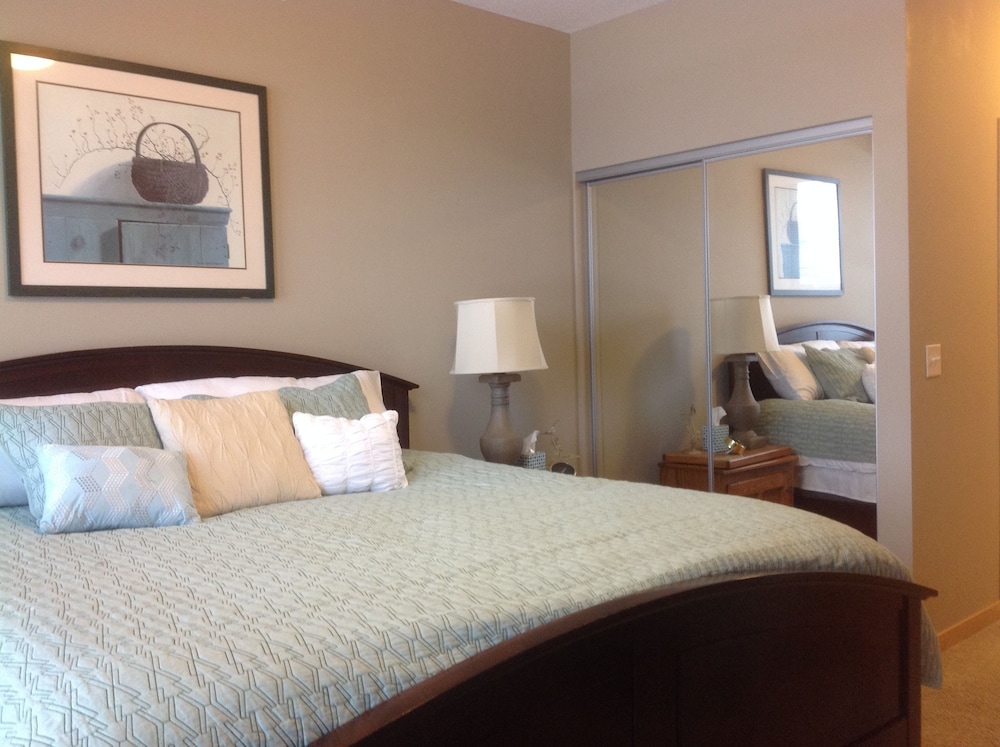Deluxe Condo, 2 Bedrooms, Non Smoking, Kitchen photo 1