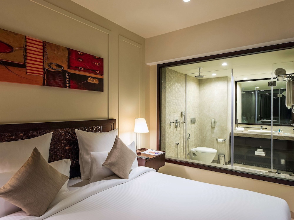 Superior Room, 1 King Bed