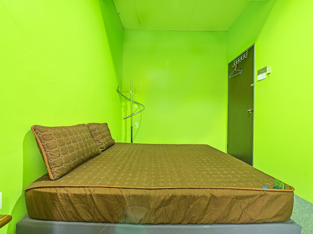 Room, 2 Bedrooms