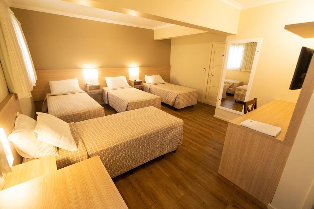 Deluxe Quadruple Room photo 1