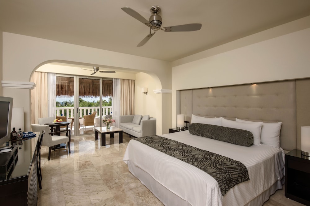 Suite (with Jacuzzi) - Photo 3