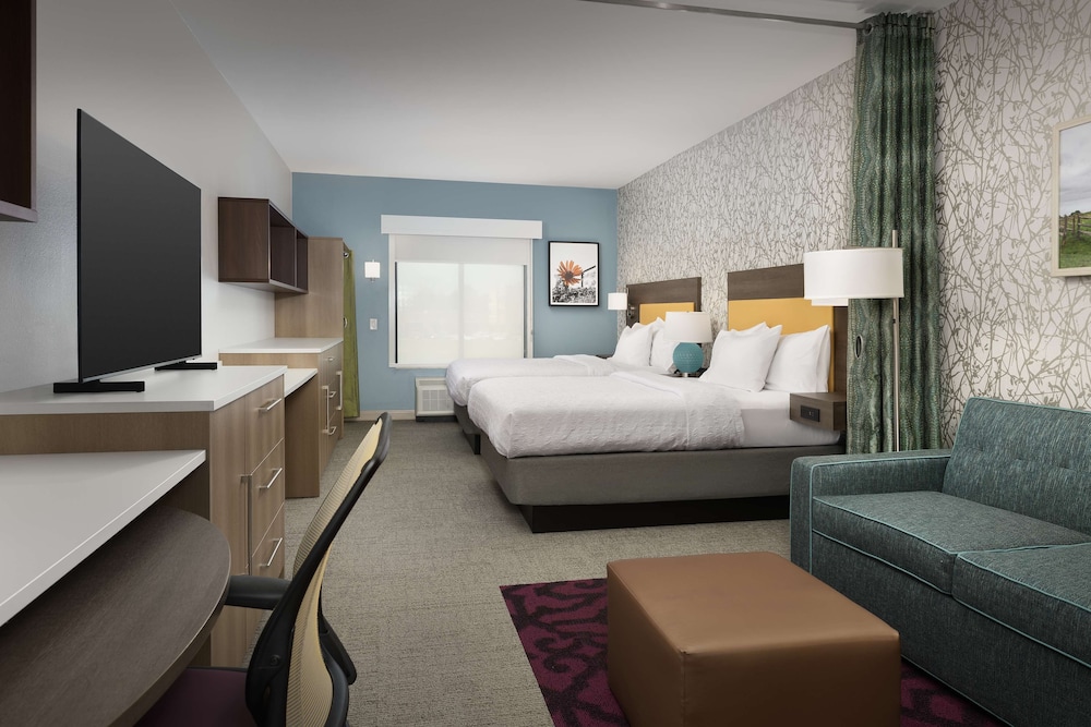 Suite, 1 King Bed, Accessible (Hearing) - Photo 4