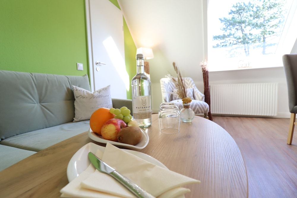 Comfort Suite photo 2
