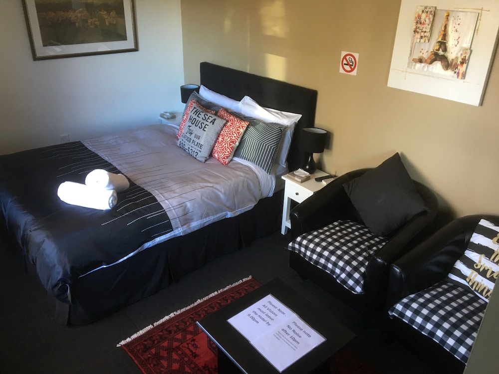 Room 1 photo 2