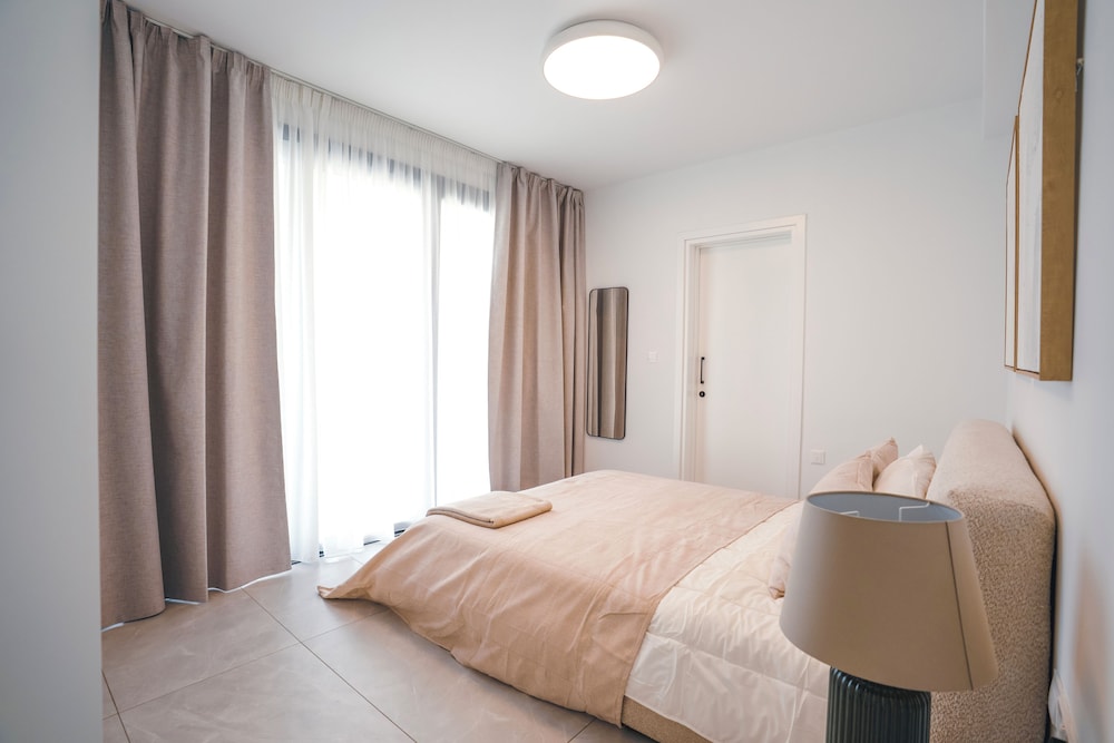 Apartment, 2 Bedrooms, Terrace, City View photo 1