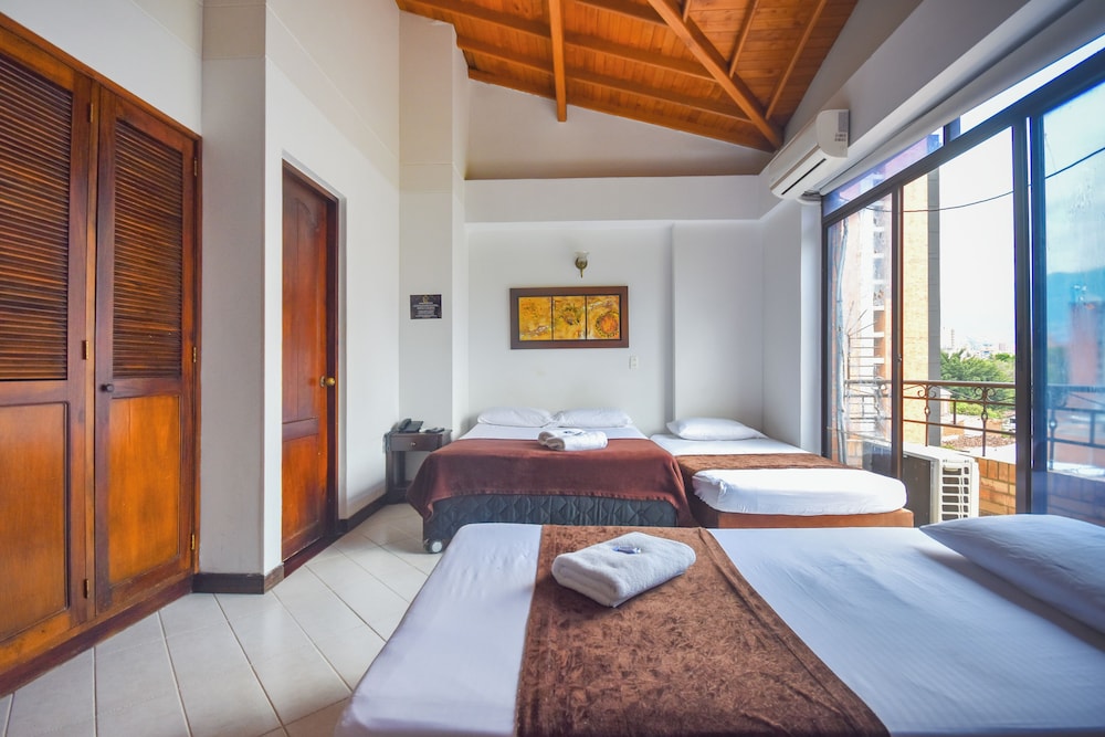 Superior Room, Multiple Beds, Balcony photo 1