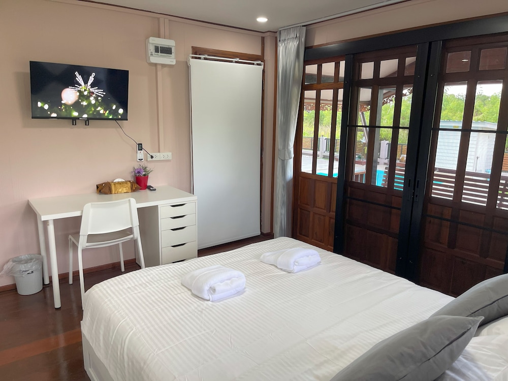Deluxe Double Room, Private Bathroom, Mountain View photo 1