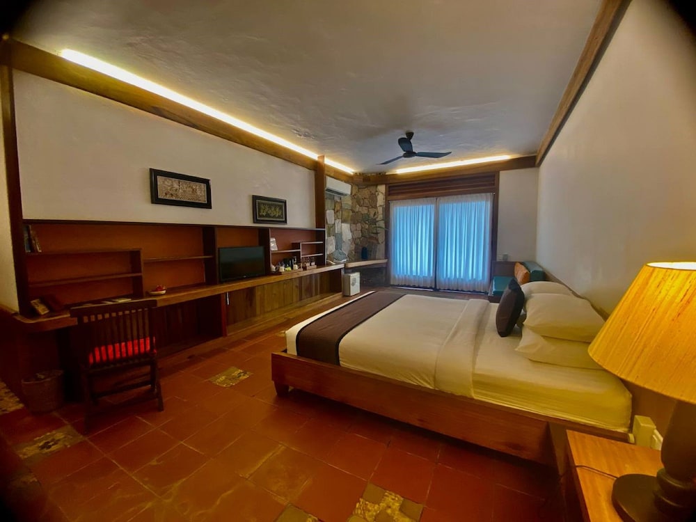 Cliff Residence Double