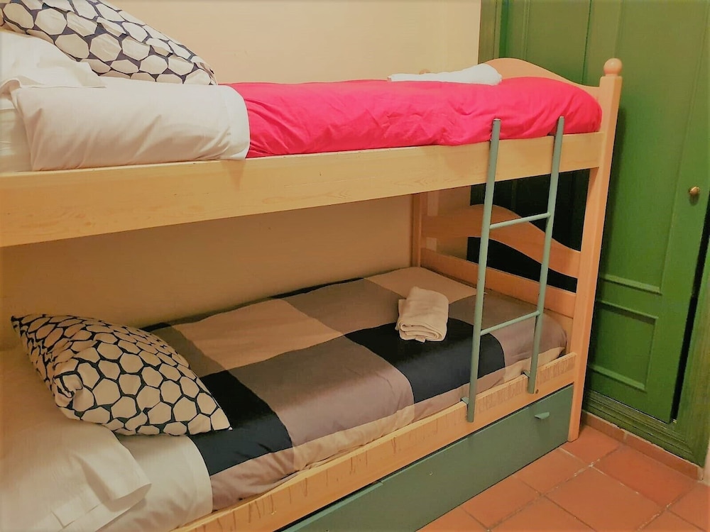 Apartamento de 1 habitación, junto a la pista (Zona baja en la Plaza Principal)