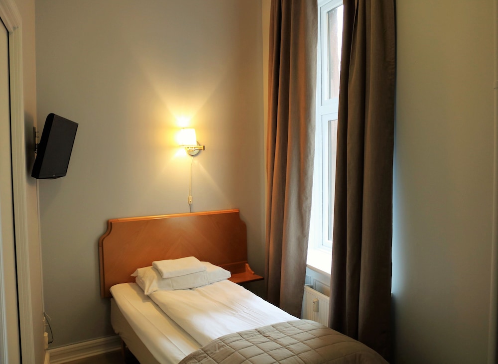Superior Single Room, 1 Twin Bed photo 3