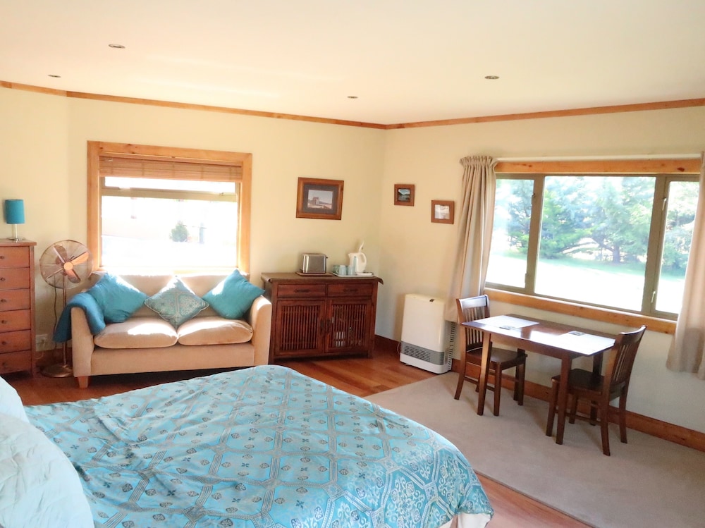 Deluxe Double Room, 1 Queen Bed, Non Smoking photo 1