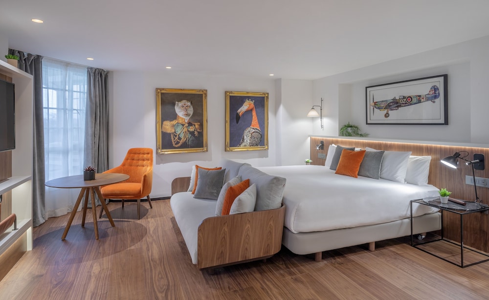 The Level, Junior Suite with Executive Lounge Access (2+2)
