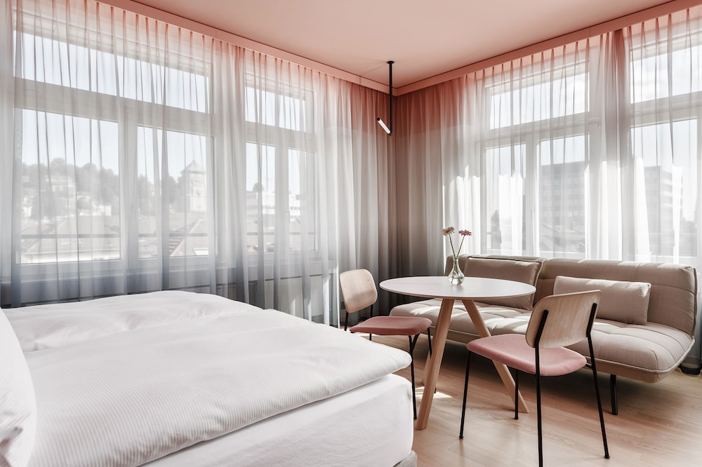 Deluxe Double Room - Photo 7