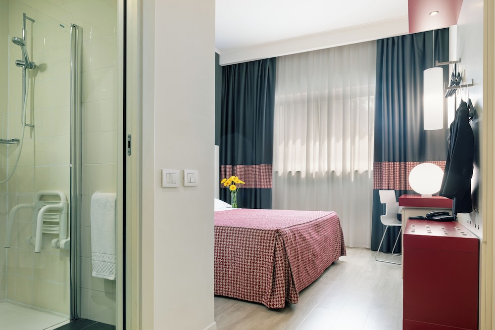 Economy Room - Photo 1