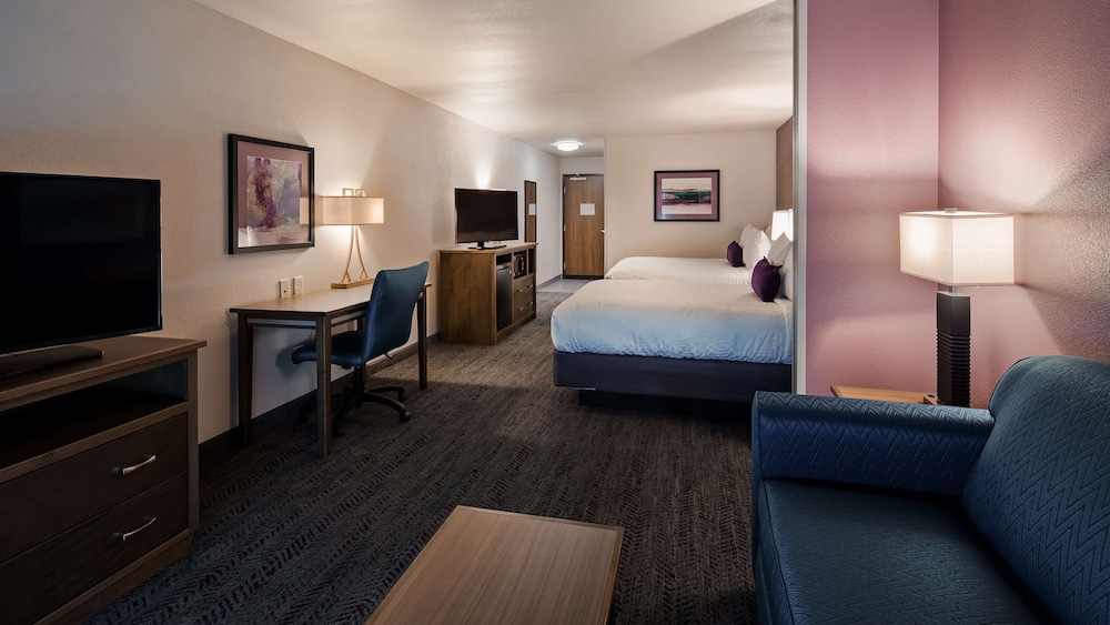 Suite, Multiple Beds, Accessible, Non Smoking (with Sofabed) - Photo 2